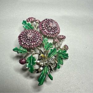 Vintage Exquisite signed Bouquet of Chrysanthemums Brooch Pin